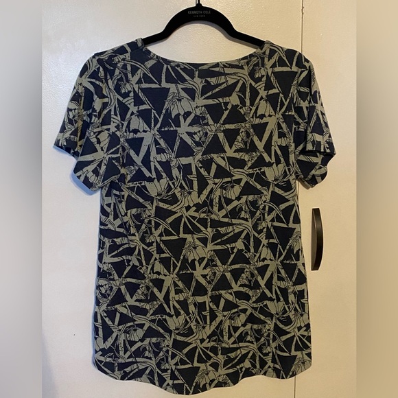 Lularoe Classic-T X-Small Blue w/ Cream Colored Bamboo  Overlay, Medium - Picture 2 of 5